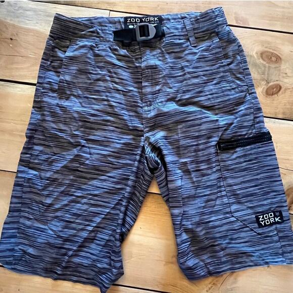 Zoo York Men's Striped performance chino style shorts. Buckle. Pockets Size 30 - Picture 1 of 9